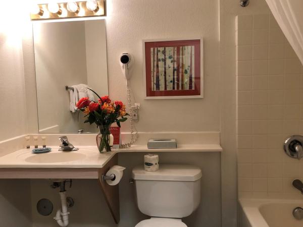 Siegel Select Las Vegas Boulevard : photo 4 de la chambre suite lit queen-size