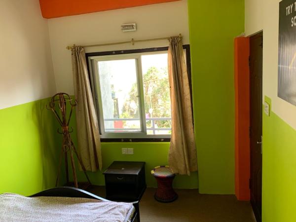 Om sweet Home ॐ : photo 2 de la chambre chambre double - vue sur jardin
