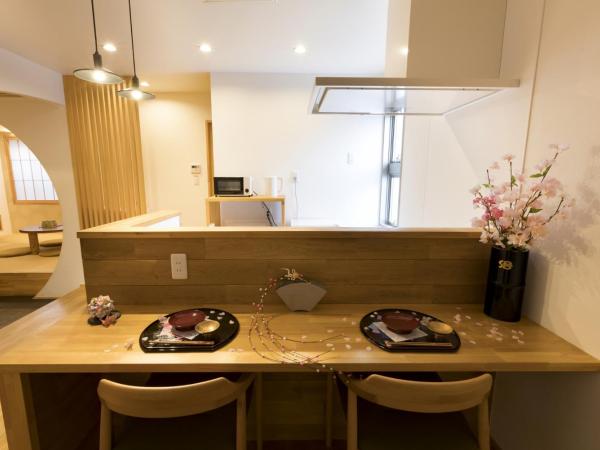 Guesthouse Raku : photo 7 de la chambre chambre familiale standard