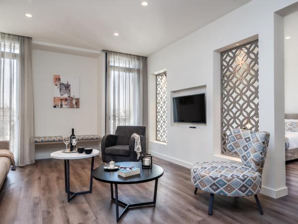 Urban Nest - Suites & Apartments : photo 2 de la chambre suite exécutive