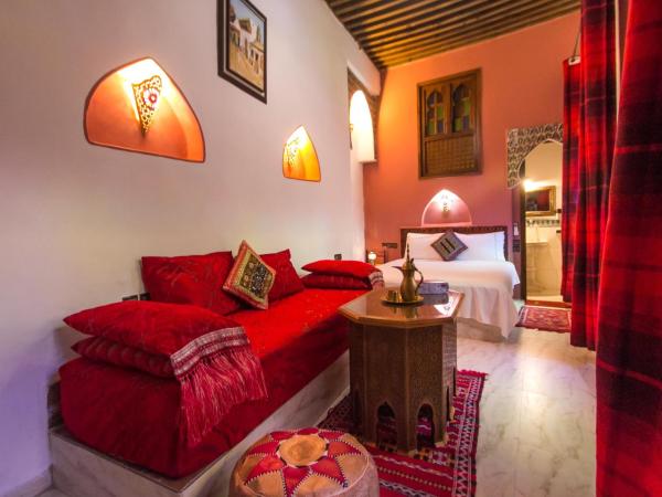 Riad Dar Mansoura : photo 1 de la chambre chambre triple sahara