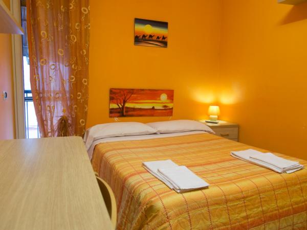 Campi Flegrei House : photo 4 de la chambre chambre double ou lits jumeaux avec salle de bains privative externe