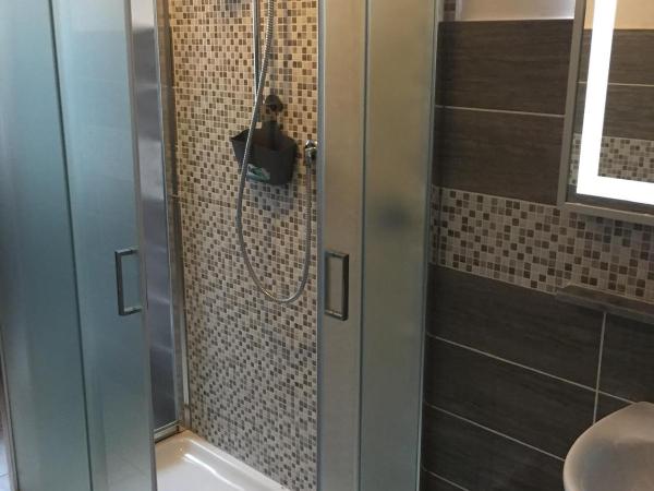 Affittacamere Belfiore : photo 3 de la chambre chambre double ou lits jumeaux avec salle de bains privative externe