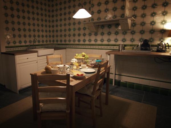 Quiet apartment in Antwerp near parc - B&B InterMezzo - business & leisure : photo 2 de la chambre chambre lit king-size supérieure