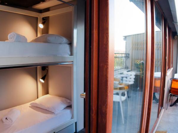 Stay Inn Taksim Hostel : photo 2 de la chambre lit dans dortoir pour femmes de 2 lits