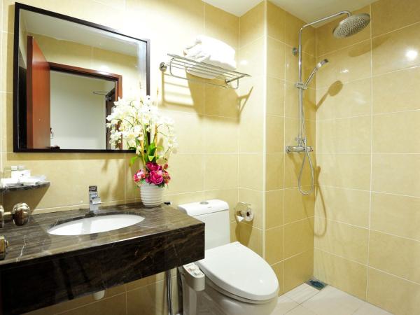 Hallmark Regency Hotel - Johor Bahru : photo 2 de la chambre chambre double deluxe