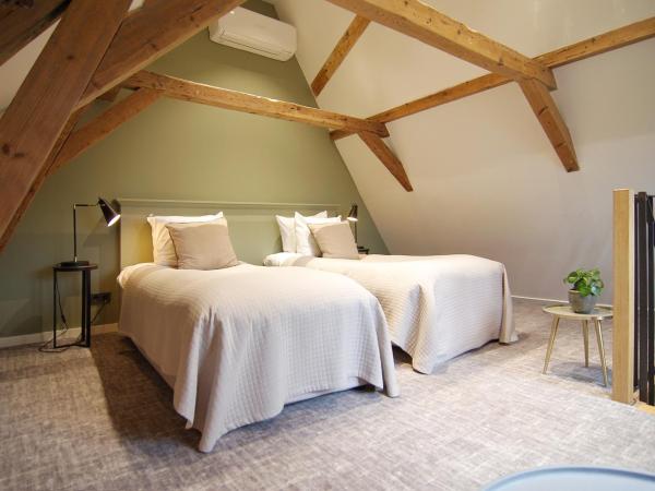 Authentic Farmhouse - De Vergulden Eenhoorn : photo 3 de la chambre suite avec baignoire