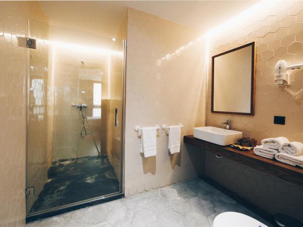 Málaga Premium Hotel : photo 4 de la chambre chambre quadruple