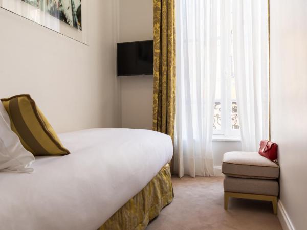 Hôtel Alfred Sommier : photo 2 de la chambre suite junior triple