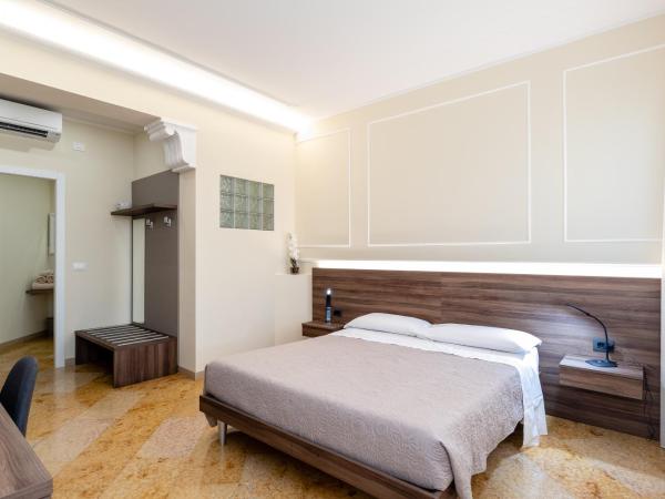 Scaligero Rooms : photo 1 de la chambre chambre double deluxe avec vue sur château