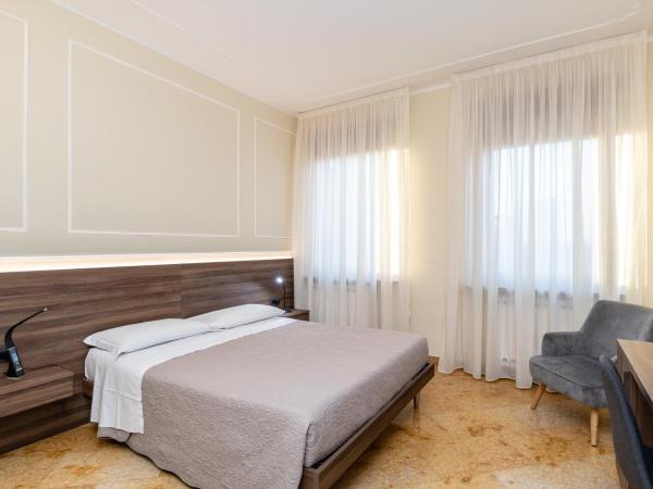 Scaligero Rooms : photo 2 de la chambre chambre double deluxe avec vue sur château