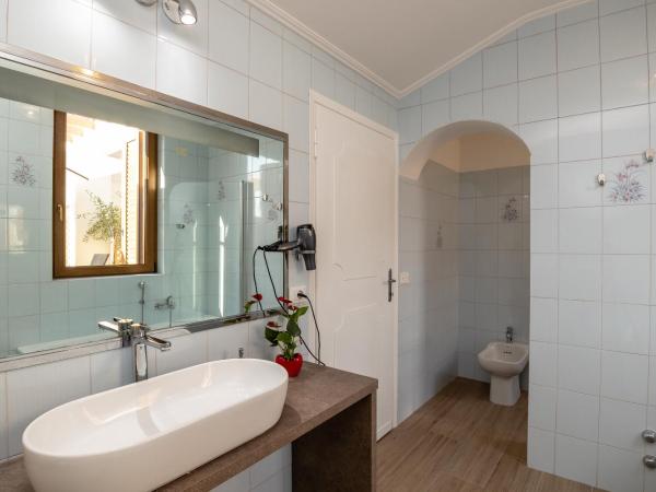 Scaligero Rooms : photo 3 de la chambre chambre double deluxe avec balcon