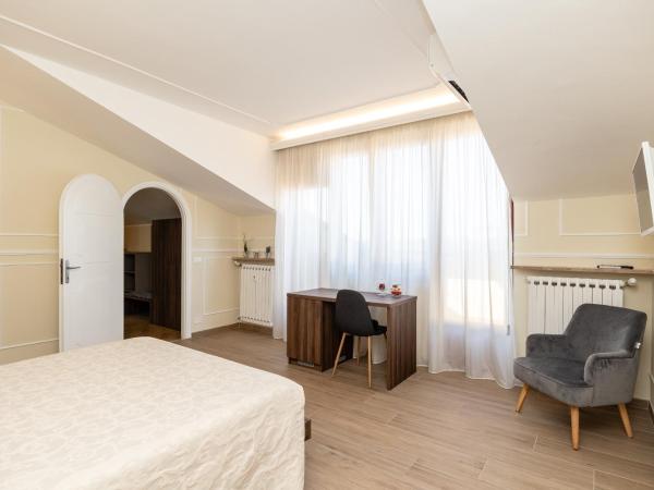 Scaligero Rooms : photo 2 de la chambre chambre double deluxe avec balcon