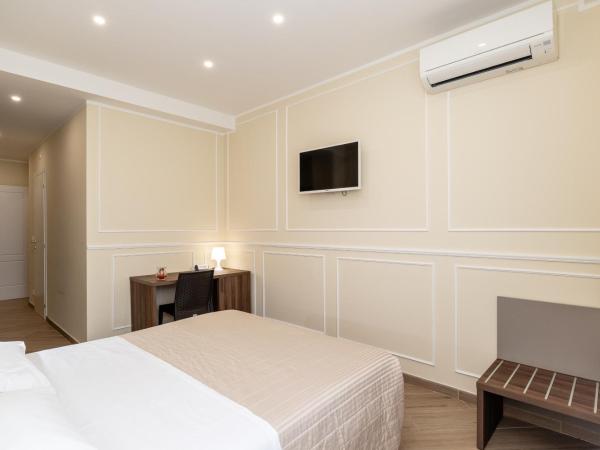 Scaligero Rooms : photo 4 de la chambre chambre double supérieure - vue sur château