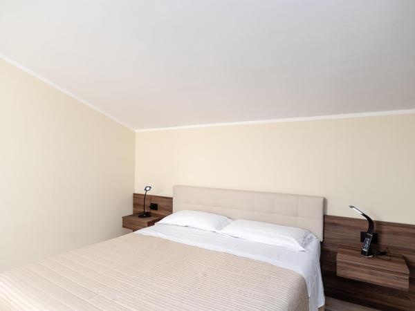 Scaligero Rooms : photo 4 de la chambre chambre double avec baignoire spa