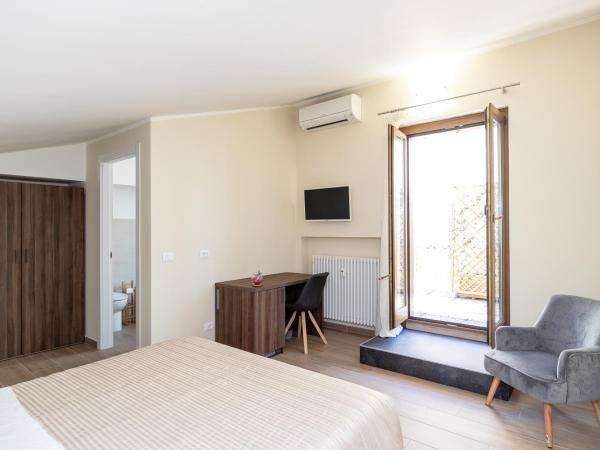 Scaligero Rooms : photo 3 de la chambre chambre double avec baignoire spa