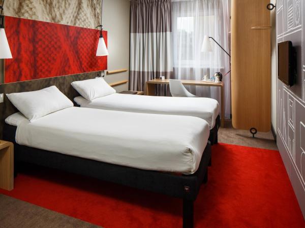 ibis Glasgow City Centre - Sauchiehall St : photo 5 de la chambre chambre lits jumeaux avec 2 lits