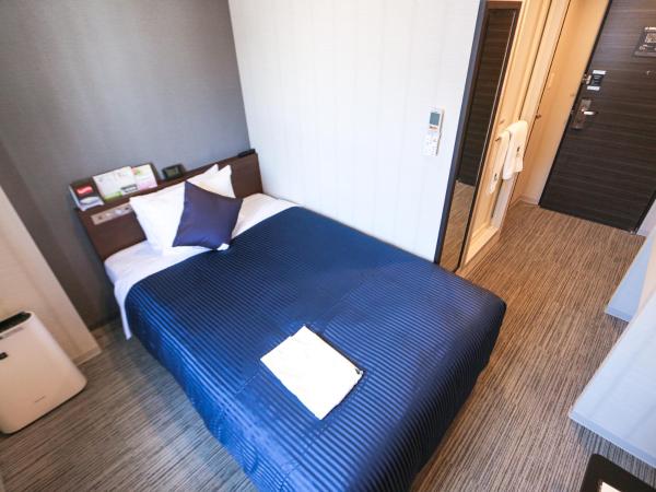 HOTEL LiVEMAX Sapporo Susukino : photo 7 de la chambre chambre double standard avec petit lit double - fumeurs