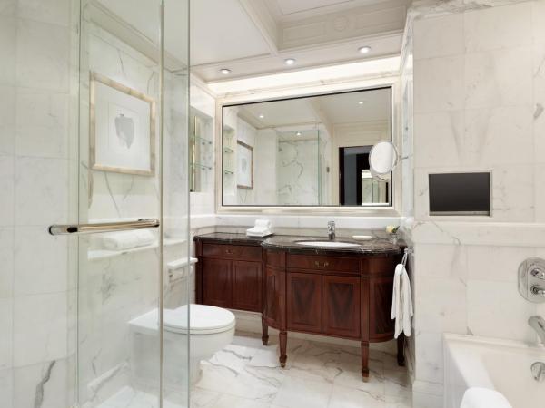 Island Shangri-La, Hong Kong : photo 2 de la chambre suite king-size island shangri-la executive