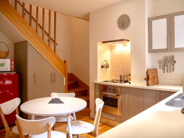 Lotus Gogh Apartment : photo 8 de la chambre suite 3 chambres