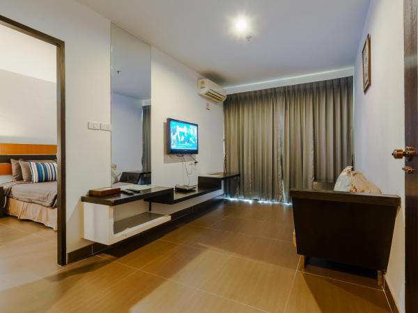 Vogue Pattaya Hotel : photo 8 de la chambre suite junior