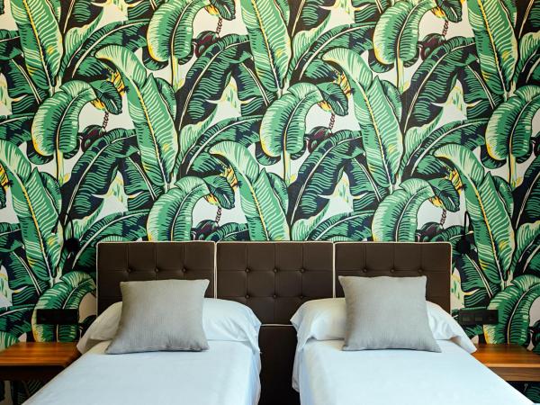 Málaga Premium Hotel : photo 2 de la chambre chambre double ou lits jumeaux