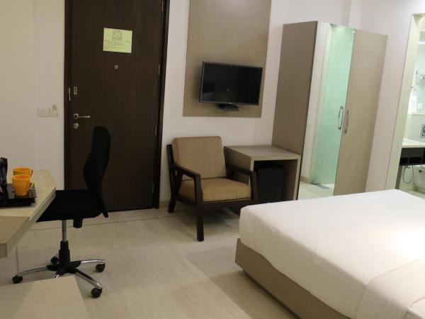 Keys Lite by Lemon Tree Hotels, Mayfield, Gurgaon : photo 1 de la chambre keys indulge room with bathtub