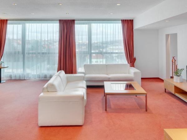 Avanti Hotel : photo 2 de la chambre presidential suite with two bedrooms and access to a public relax centre