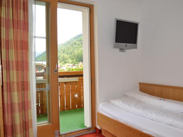 Samnaunerhof Vital-Hotel : photo 3 de la chambre chambre simple avec balcon