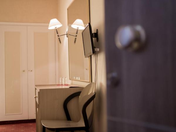 Minoa Athens Hotel : photo 2 de la chambre chambre simple