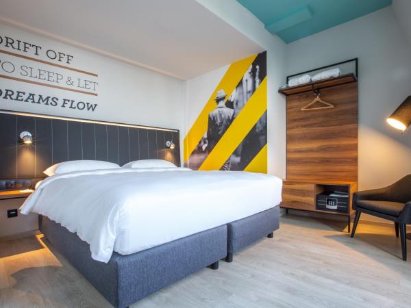 Park Inn by Radisson Poznan : photo 3 de la chambre chambre supérieure avec balcon ou terrasse