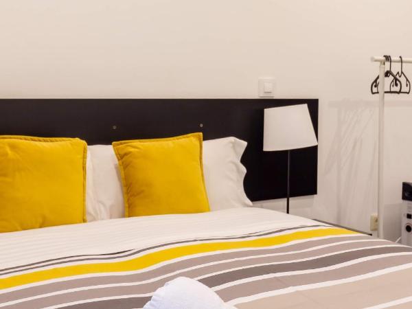 AYZ Javier Cabrini - Auto check-in property : photo 5 de la chambre chambre double avec salle de bains commune