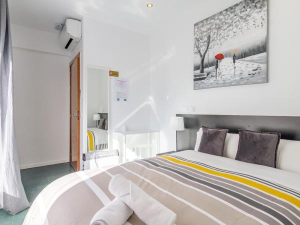 AYZ Javier Cabrini - Auto check-in property : photo 5 de la chambre chambre double avec salle de bains commune