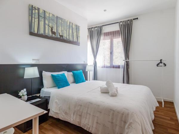 AYZ Javier Cabrini - Auto check-in property : photo 7 de la chambre chambre double standard avec salle de bains commune