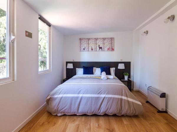 AYZ Javier Cabrini - Auto check-in property : photo 5 de la chambre chambre double supérieure confort avec salle de bains commune