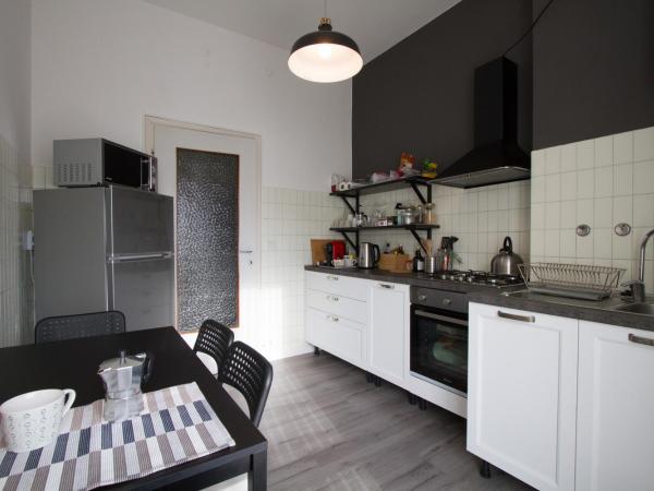 Soleluna Locazione Turistica : photo 8 de la chambre chambre double