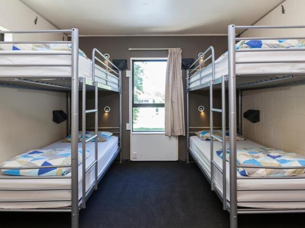 Around The World Backpackers : photo 3 de la chambre lit dans dortoir mixte de 4 lits