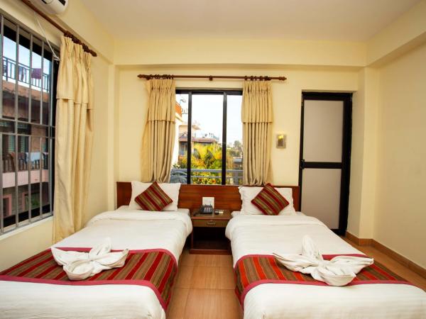 Hotel Orchid : photo 1 de la chambre chambre double ou lits jumeaux deluxe avec balcon