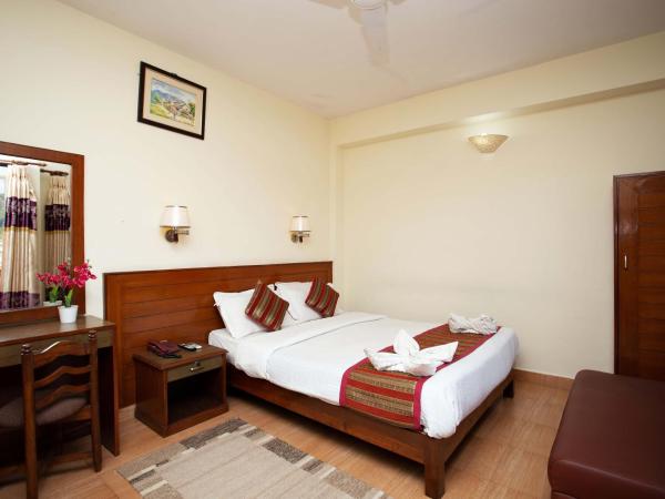 Hotel Orchid : photo 2 de la chambre chambre double ou lits jumeaux deluxe avec balcon