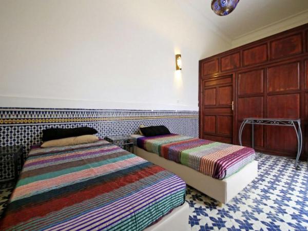 Dar Abdesalam : photo 7 de la chambre chambre lits jumeaux avec salle de bains privative