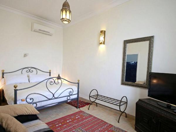 Dar Abdesalam : photo 3 de la chambre chambre double avec salle de bains privative