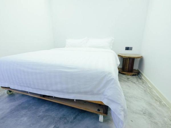 White Loft Hotel : photo 1 de la chambre chambre lit queen-size deluxe