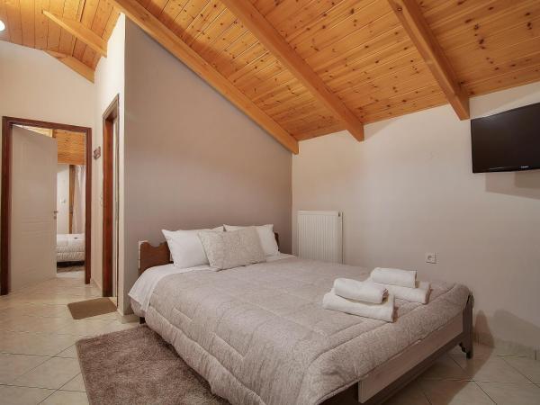 Tsironis Guesthouse : photo 2 de la chambre studio (4 adultes) - attique