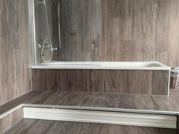 Downtown Guesthouse Reykjavik : photo 2 de la chambre chambre double deluxe avec salle de bains privative