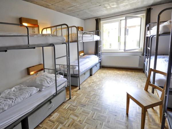 Five Elements Hostel Frankfurt : photo 8 de la chambre lit simple dans dortoir mixte