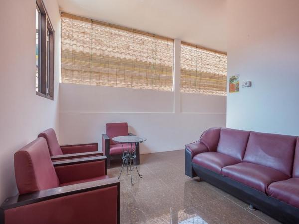 RedDoorz @ Kertajaya Surabaya : photo 4 de la chambre chambre lits jumeaux deluxe