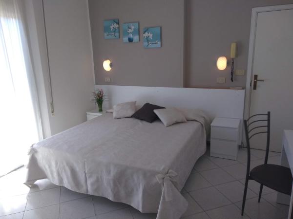 Hotel La Bella Vita : photo 4 de la chambre chambre double