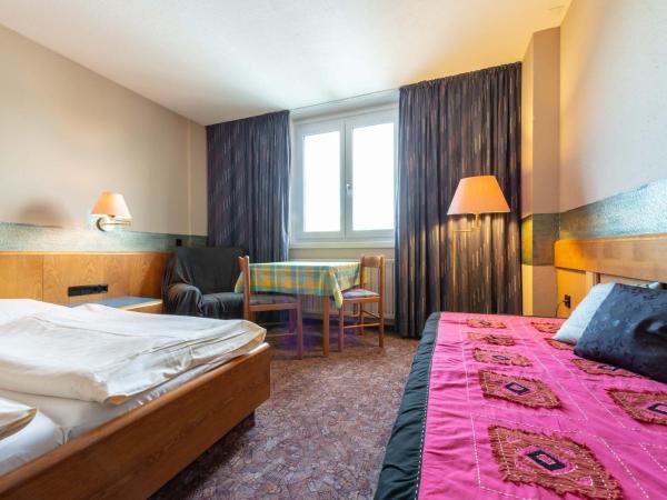 enjoyHotel garni Korntal Stuttgart : photo 1 de la chambre chambre triple (3 adultes)