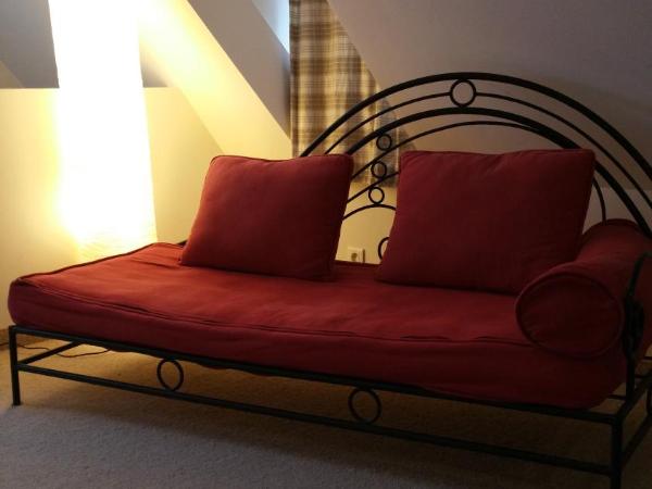 Chambres touristiques La Cour Des Hôtes : photo 8 de la chambre chambre quadruple