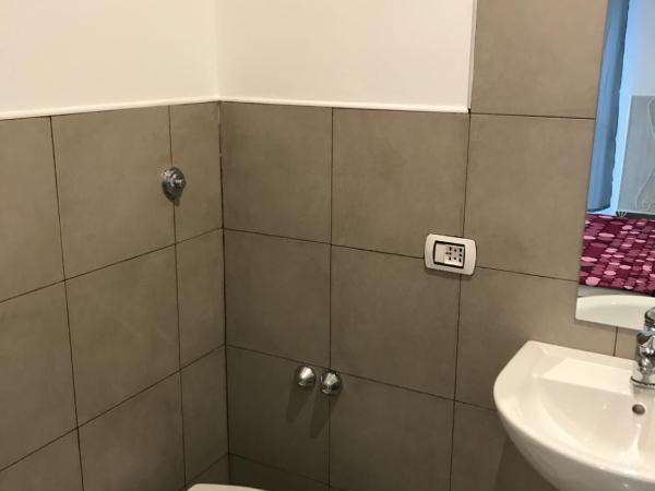 ROOM 110 BARI -guesthouse- : photo 8 de la chambre chambre de luxe - bâtiment séparé